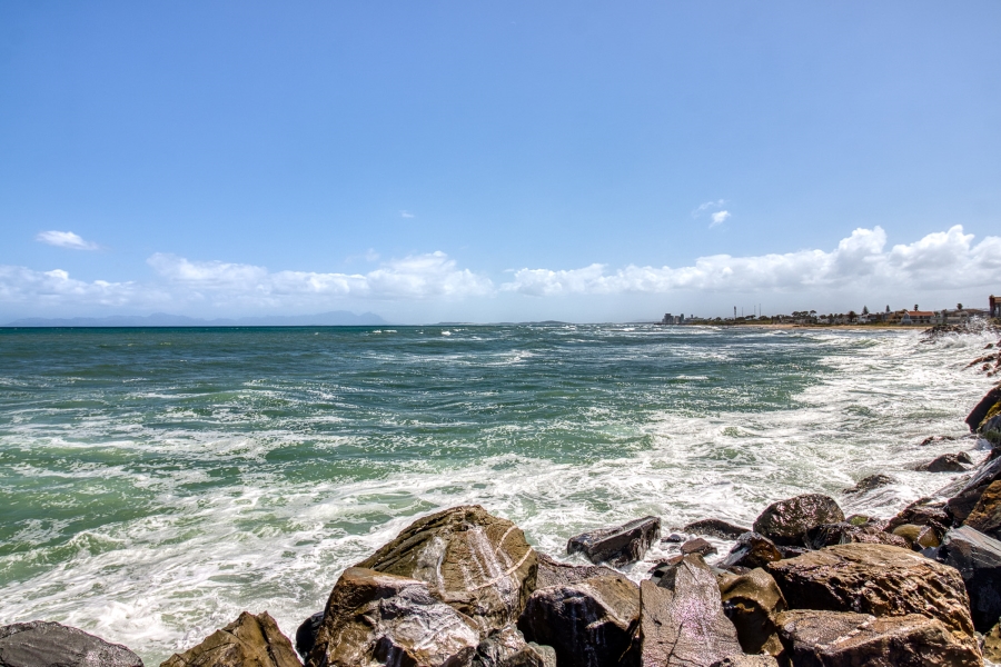 2 Bedroom Property for Sale in Harbour Island Western Cape